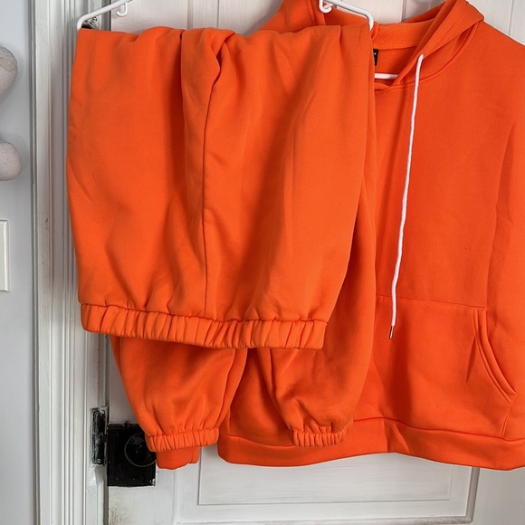 Shein Large Orange Matching Set Hoodie + Joggers - Picture 5 of 8